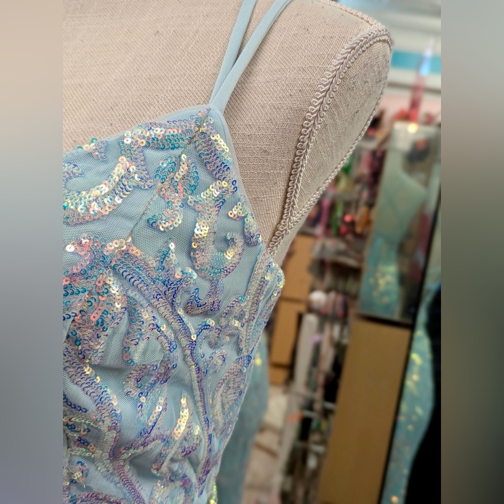 Camilla La Vie Light Blue Sequin Corset Back Mermaid Prom Dress Petite 4P Gown - Picture 4 of 10